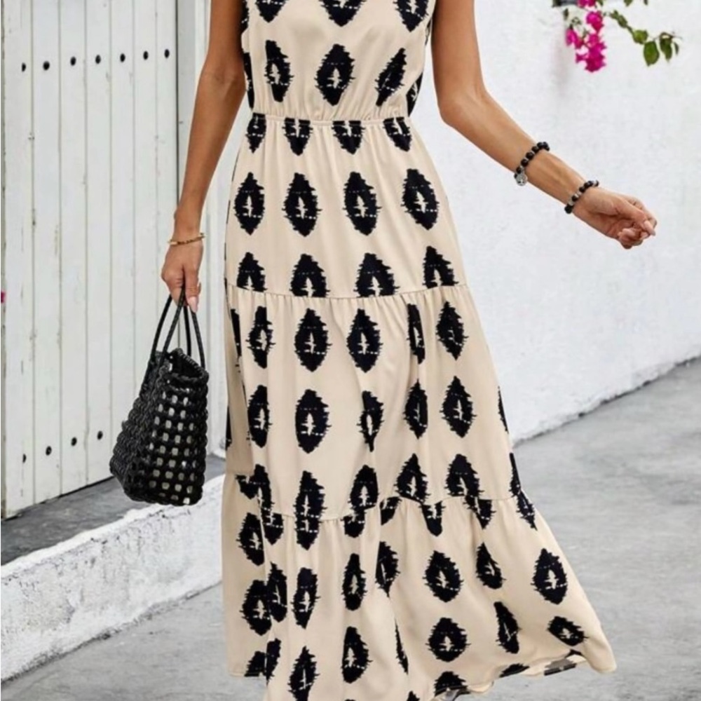 SHEIN Sz L Elegant Beige and Black Patterned Maxi Dress